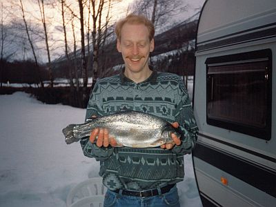 Bj�rn med feit regnbue