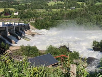 Hunderfossen 1700 kubikk