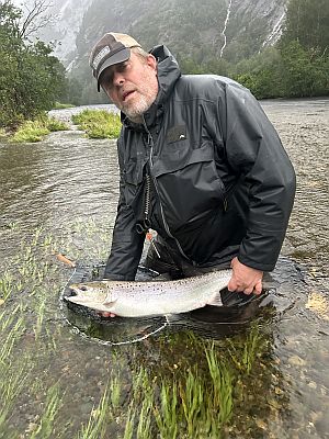 Min andre og turens st�rste i Svardalselva